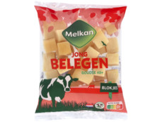 Jong belegen kaasblokjes