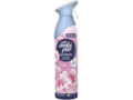 Blossoms breeze spray