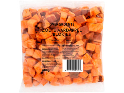 Zoete aardappelblokjes product foto