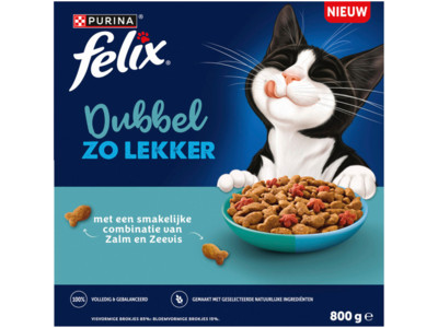 Kattenbrokken zalm, zeevis en rode biet product foto